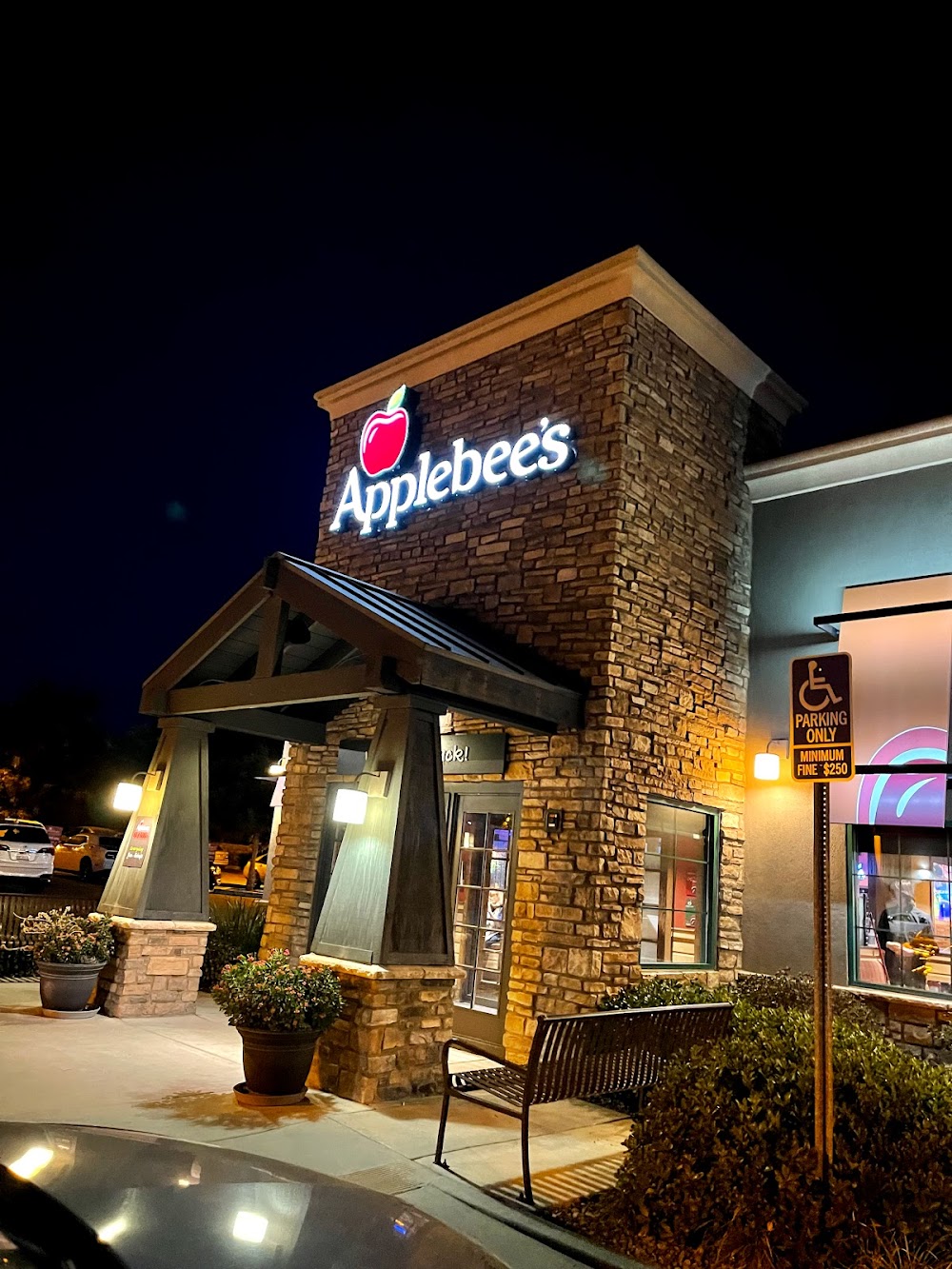 Applebee’s Grill + Bar