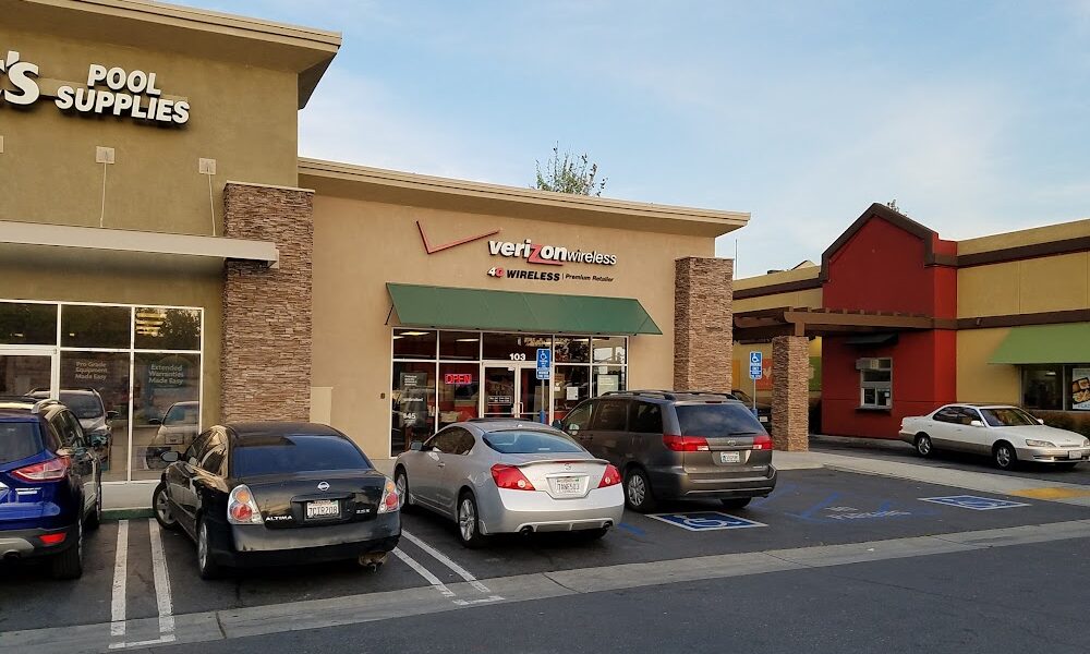 Verizon Authorized Retailer – Victra