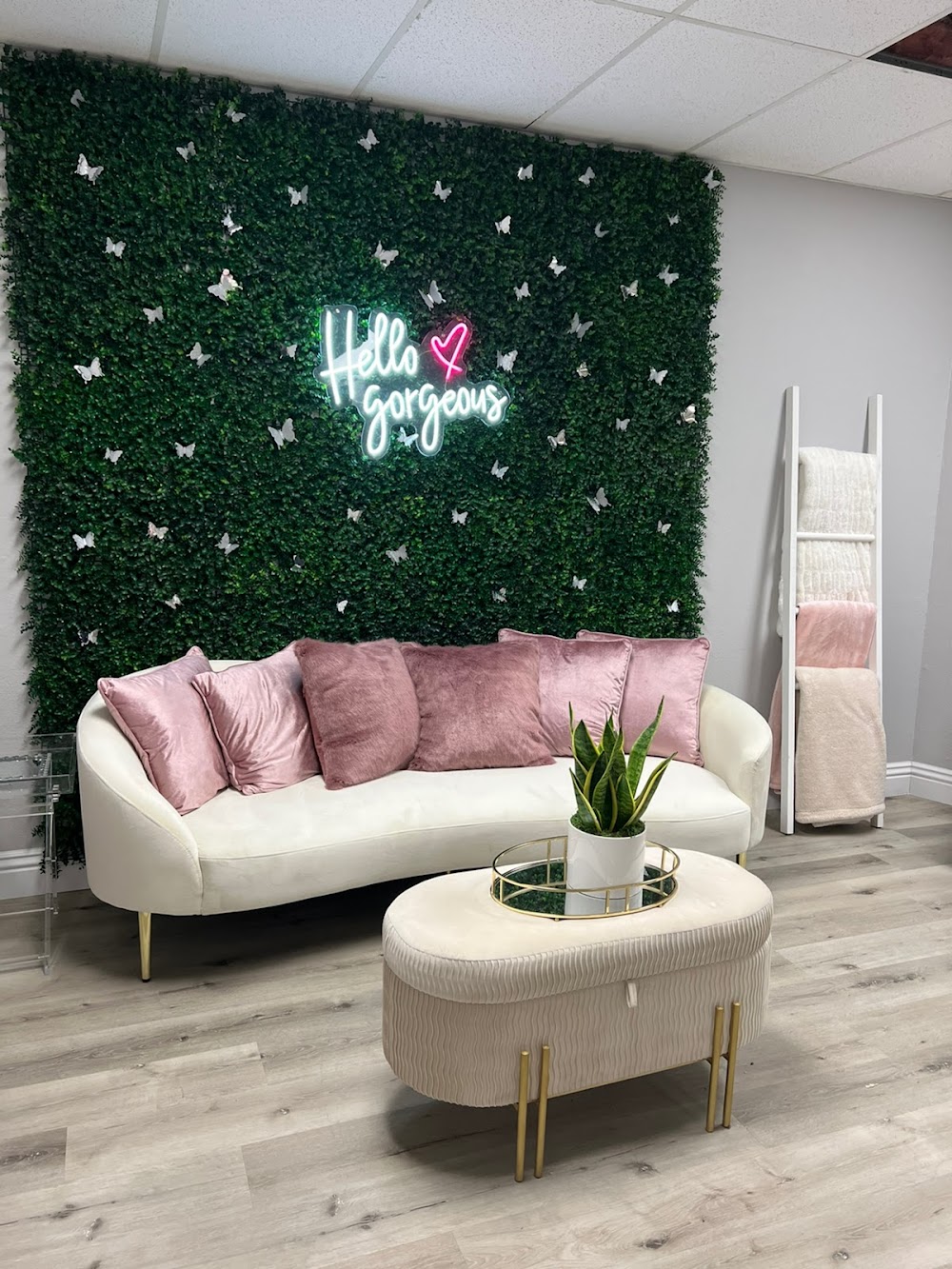 Orchid Glow Beauty Lounge